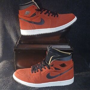 Air Jordan 1 High Zoom Air CMFT (RED SUEDE) Mens Size-11 100% Authentic!
